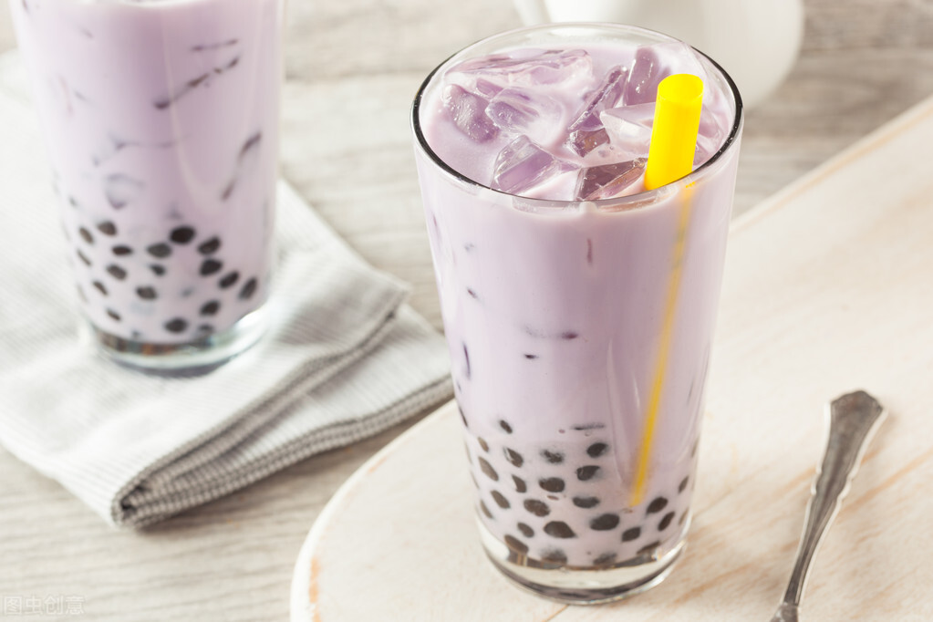 上千億的奶茶市場(chǎng)，加盟店卻“十店九虧”錢(qián)究竟讓誰(shuí)賺走了？