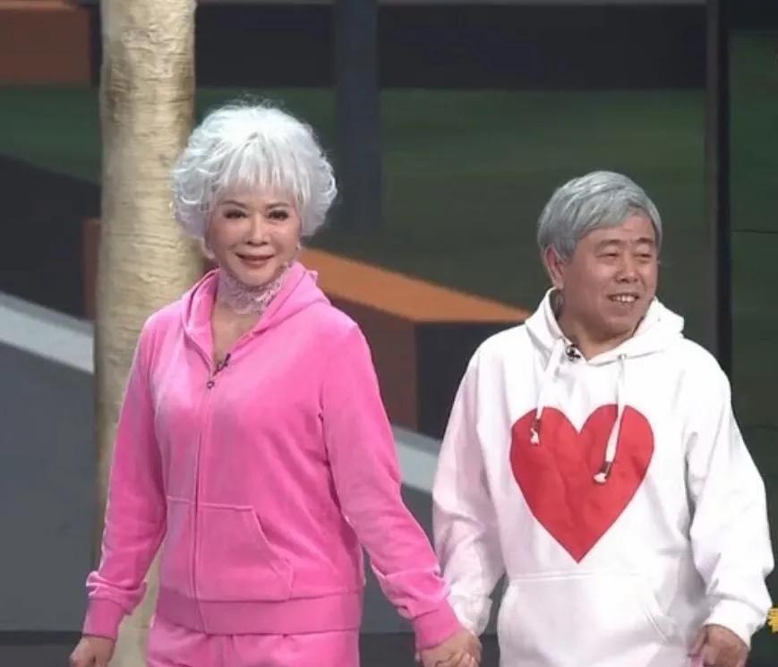 Window of program of CCTV Yuanxiao evening party: 100 chair begin of National People's Congress, cai Ming of Pan the Yangtse River is again fit