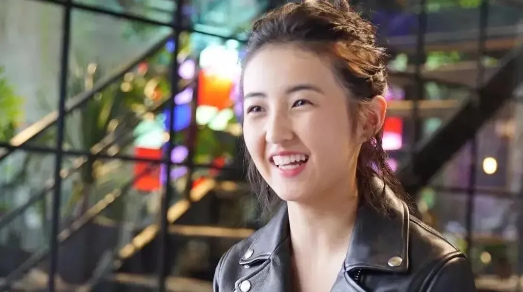 名创优品迎来王一博和张子枫代言，艺人破圈，