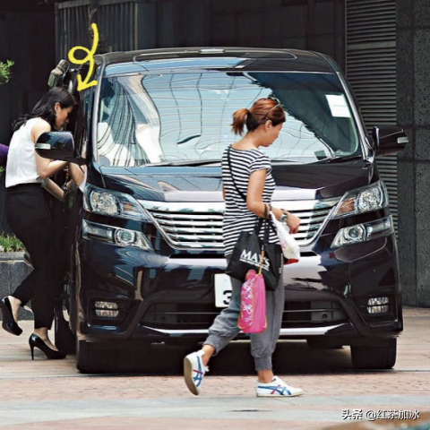 “最丑港姐”胡杏儿与“最美港姐”郭羡妮的相