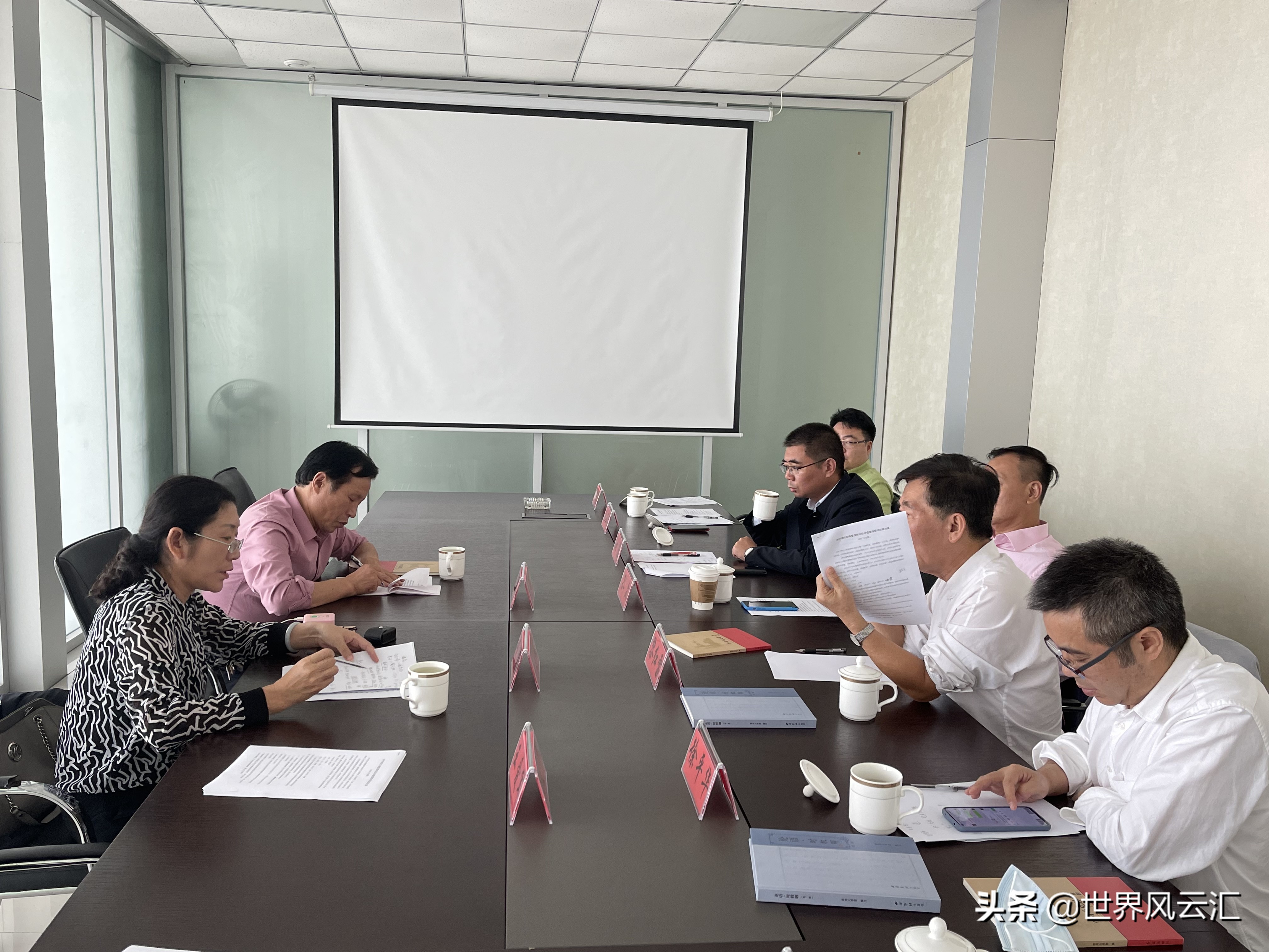 博鳌儒商论坛与济宁学院儒商学院举行工作会谈
