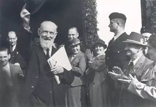 德国少年辍学建百亿跨国集团，花甲失子造就博