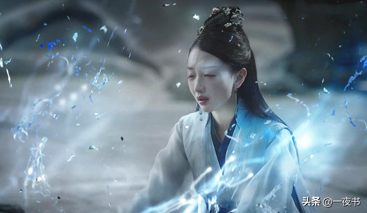 千古玦尘天启神尊救月弥神力耗尽满头白发月弥回归变为凡人白烁