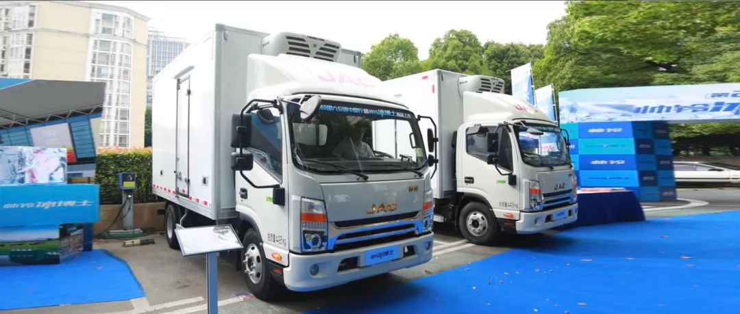 ������Ҫ�����棿����˾��һ��ѡ˧��