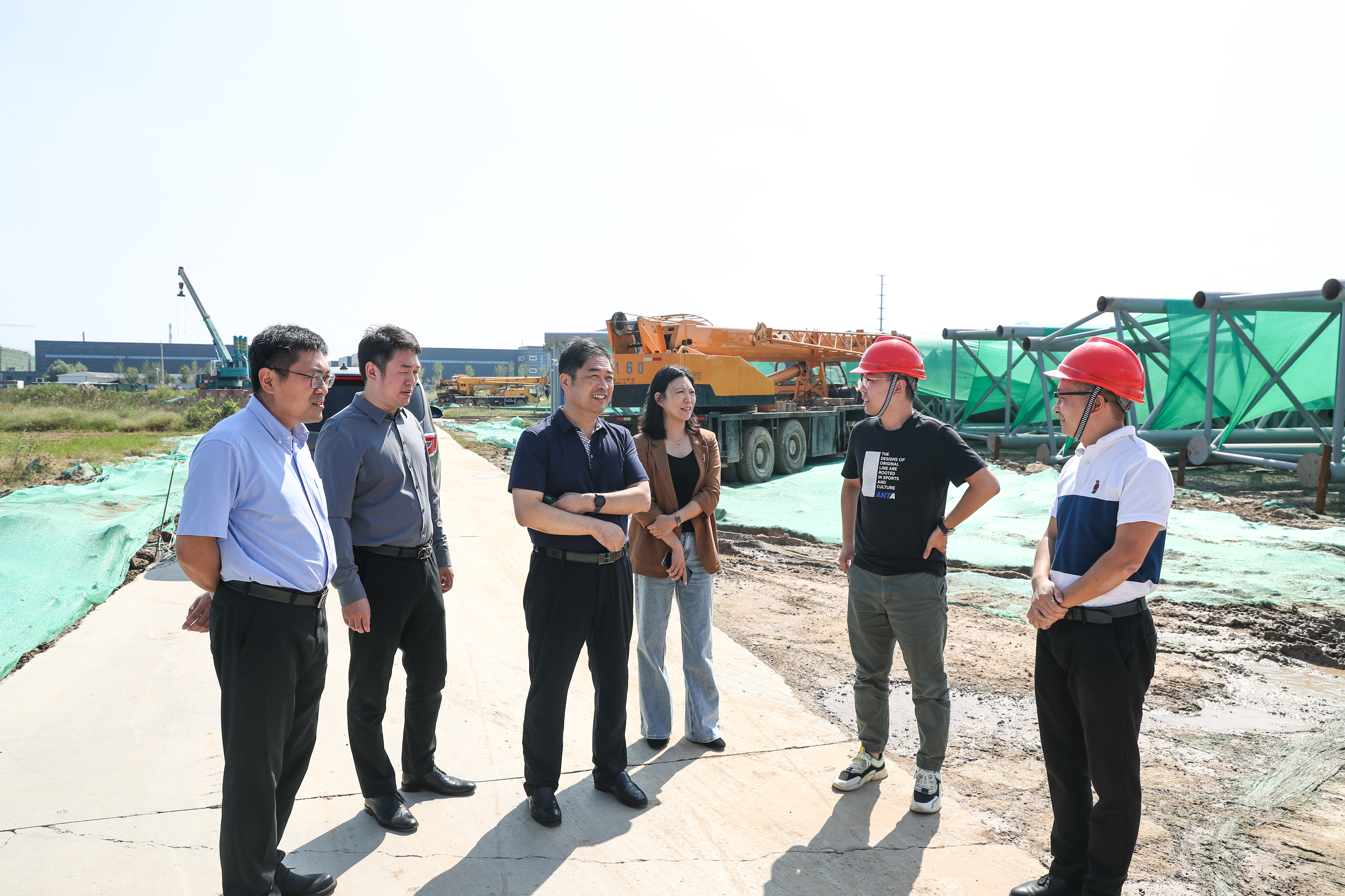 济南新材料产业园区管委会主任韩利师调研项目推进工作