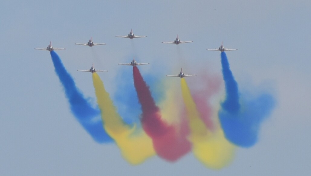 国产K8教练机飞行展示以及技术资料集锦