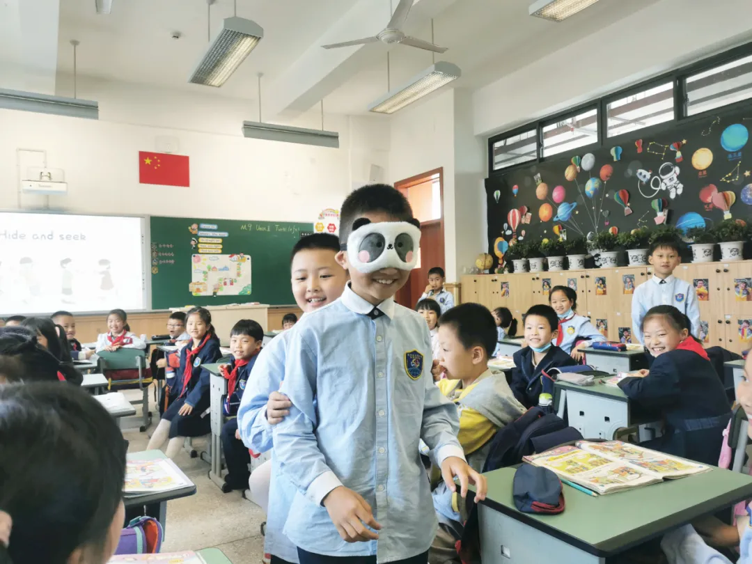 双流区实验小学外国语学校丨幸福师路名师进课堂 携手共成长