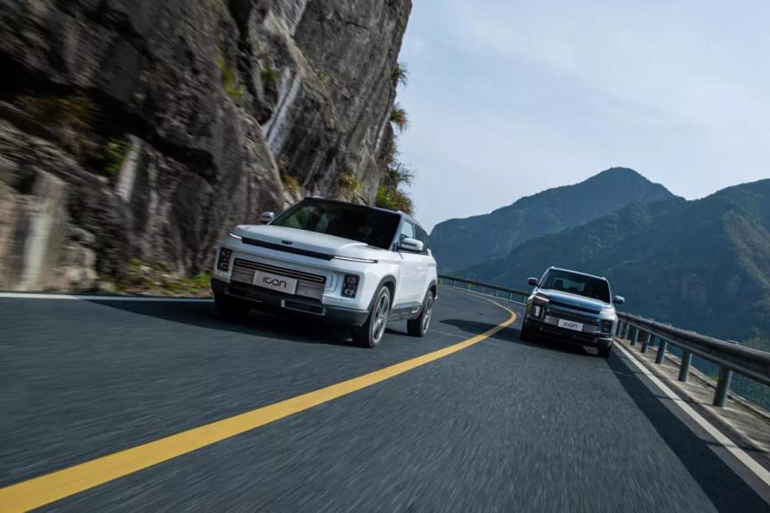 买吉利ICON需要等半个多月，为啥这车这么火？试