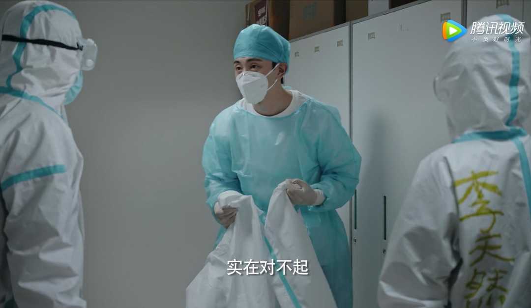 《在一起》邓伦：宋小强重返重症区，恐惧是本能，勇敢是选择！