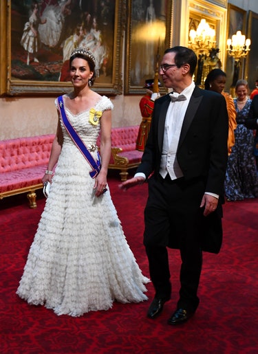 王室穿衣标杆！凯特王妃11套最美白色礼服