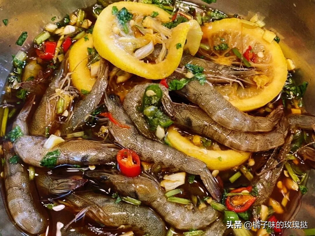 【泰式青柠蒸鱼】上班摸来的鱼 都成了你减脂期做菜的灵感🌟_哔哩哔哩_bilibili