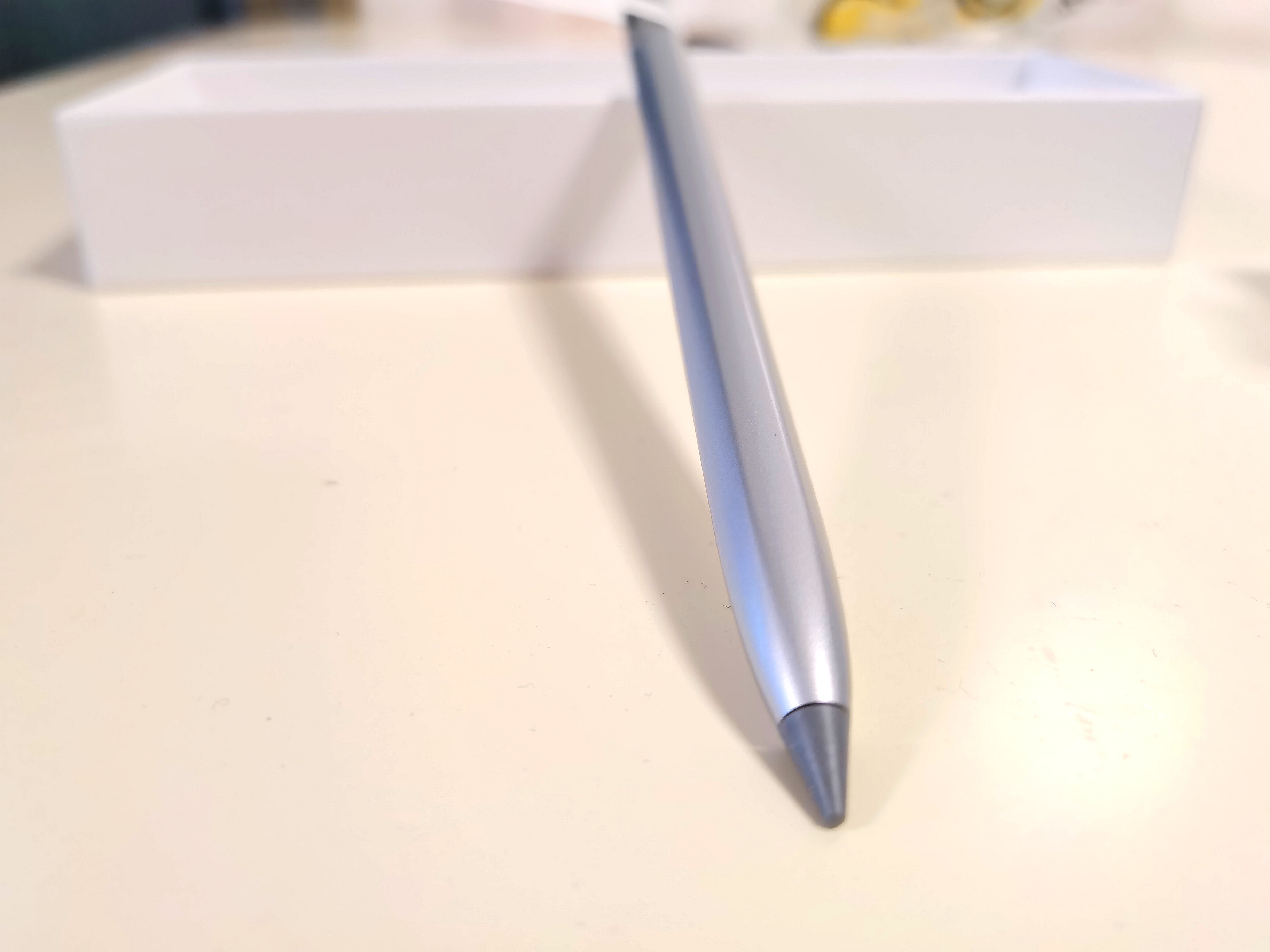 这次我想抛开硬件参数来谈谈体验，来自荣耀平