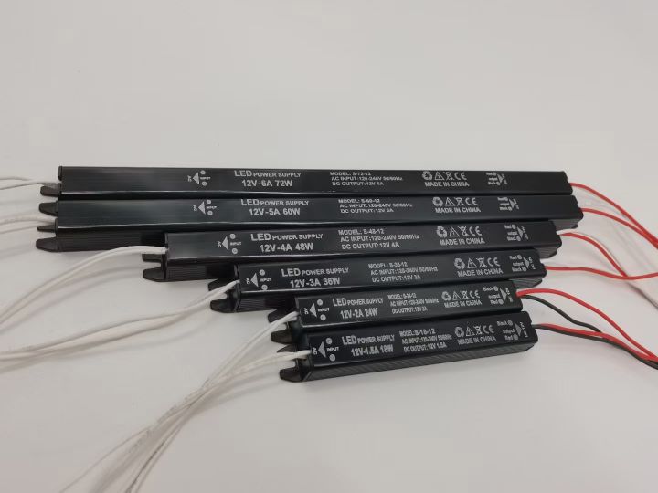 小黑系列細長條電源