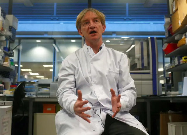 英科学家泼冷水：牛津疫苗仅50%几率能开发出来