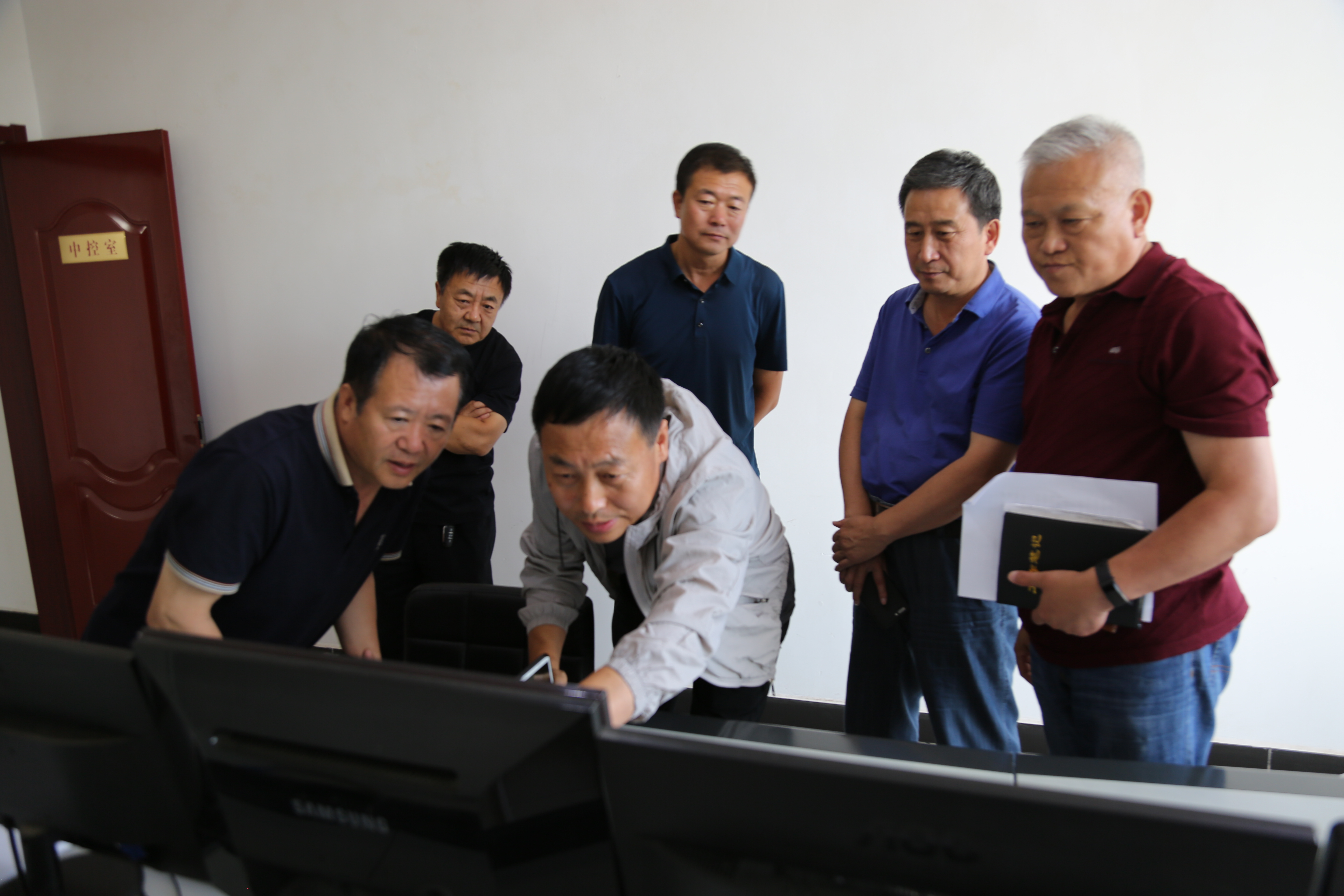 老河调水三百里，惠及十万蒙汉亲