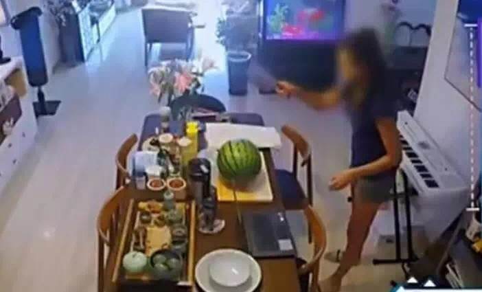 又老又丑认不出？顶“谋女郎”光环的超模瞿颖