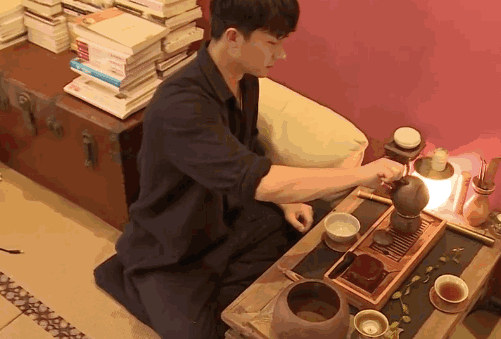 脏黄的茶具一泡就干净！去除茶渍太轻松！用这