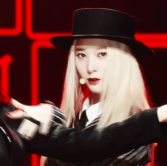 回应|郑秀晶与SM解约 SM回应正在讨论续约居然还谈续约？