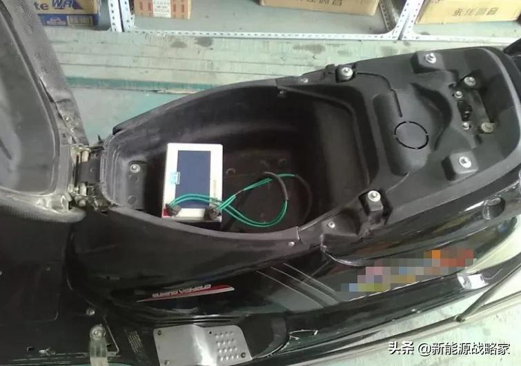 电动车“每天充电”和“用完再充”,哪个更伤