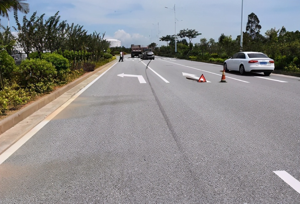 图片[4]_高速路上发生事故怎么办  高速路事故处理正确步骤_5a汽车网