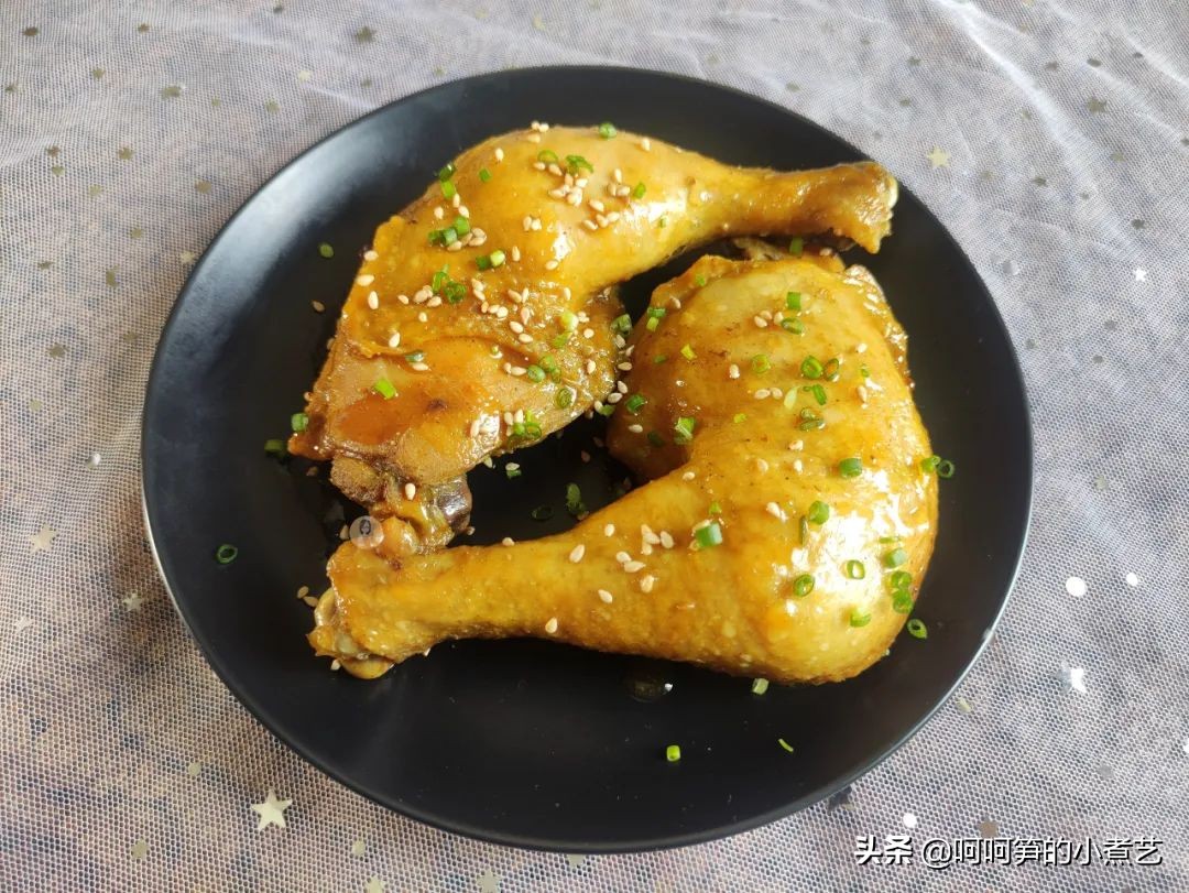 电饭煲盐焗鸡，手残党也能做出香喷喷的鸡腿肉，下饭刚刚好