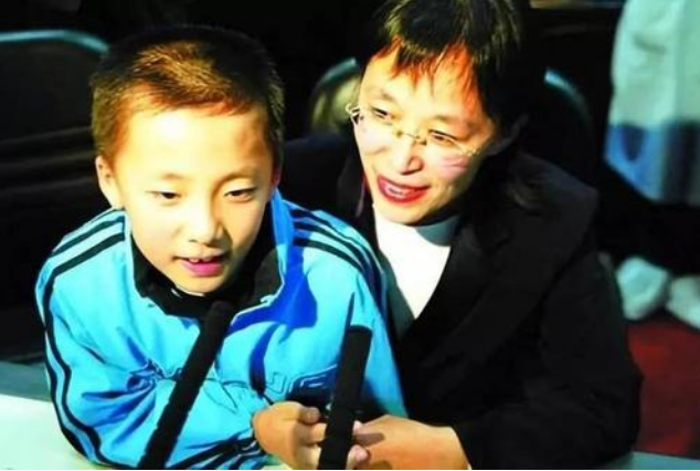 航天英雄杨利伟：濒临死亡26秒背后，是幼女的离