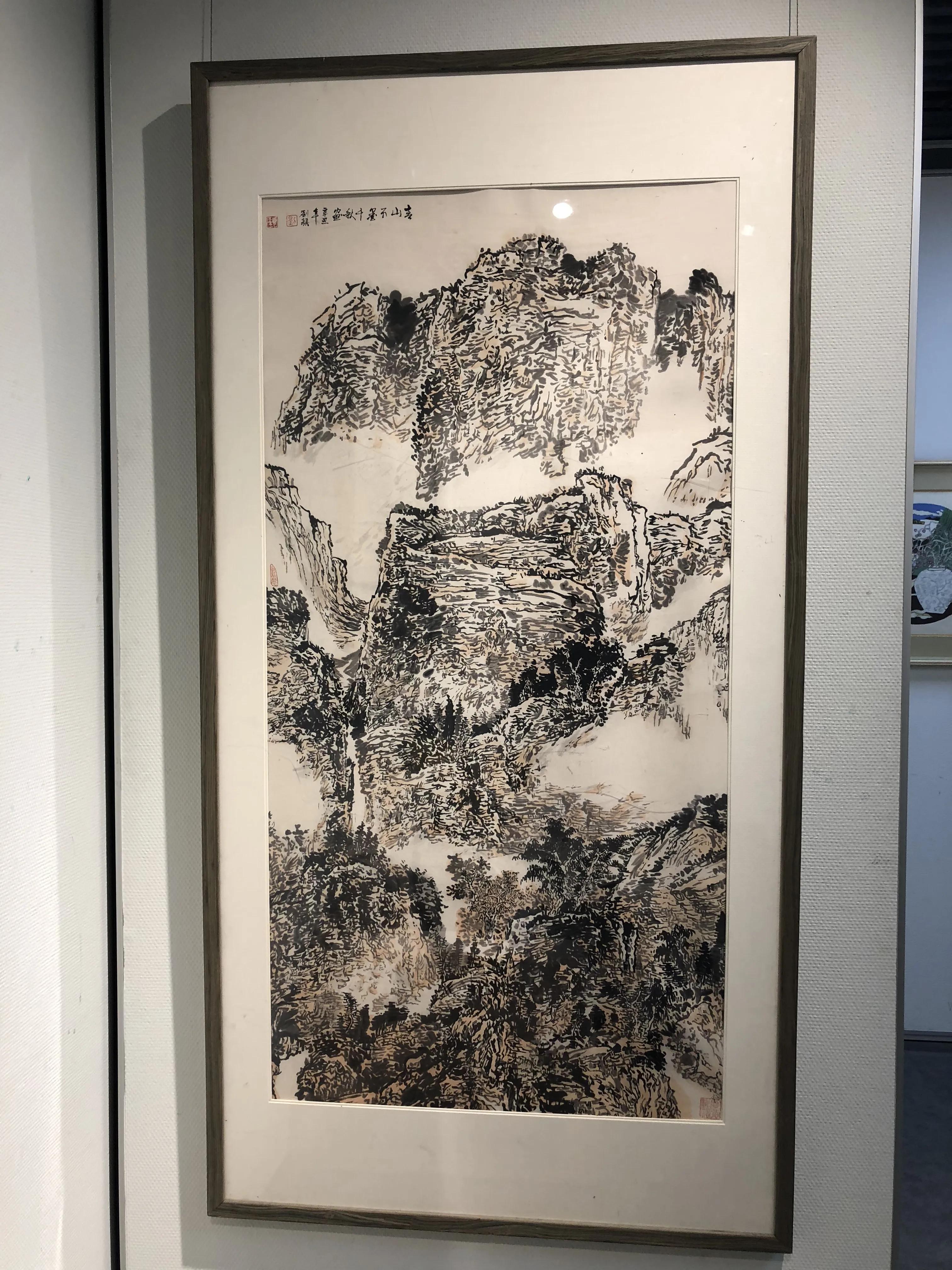 潁脫畫界 譽(yù)馳丹青—?jiǎng)⒎f獻(xiàn)禮百年華誕展前日開(kāi)幕