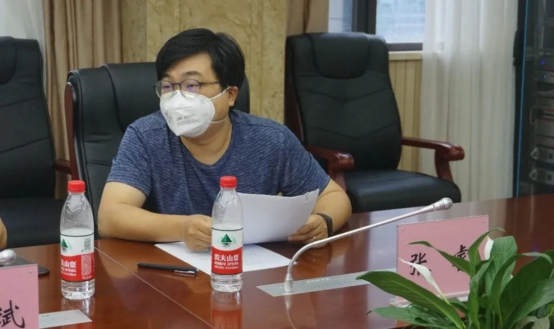 以公开促进公正，将办案置于“阳光之下”