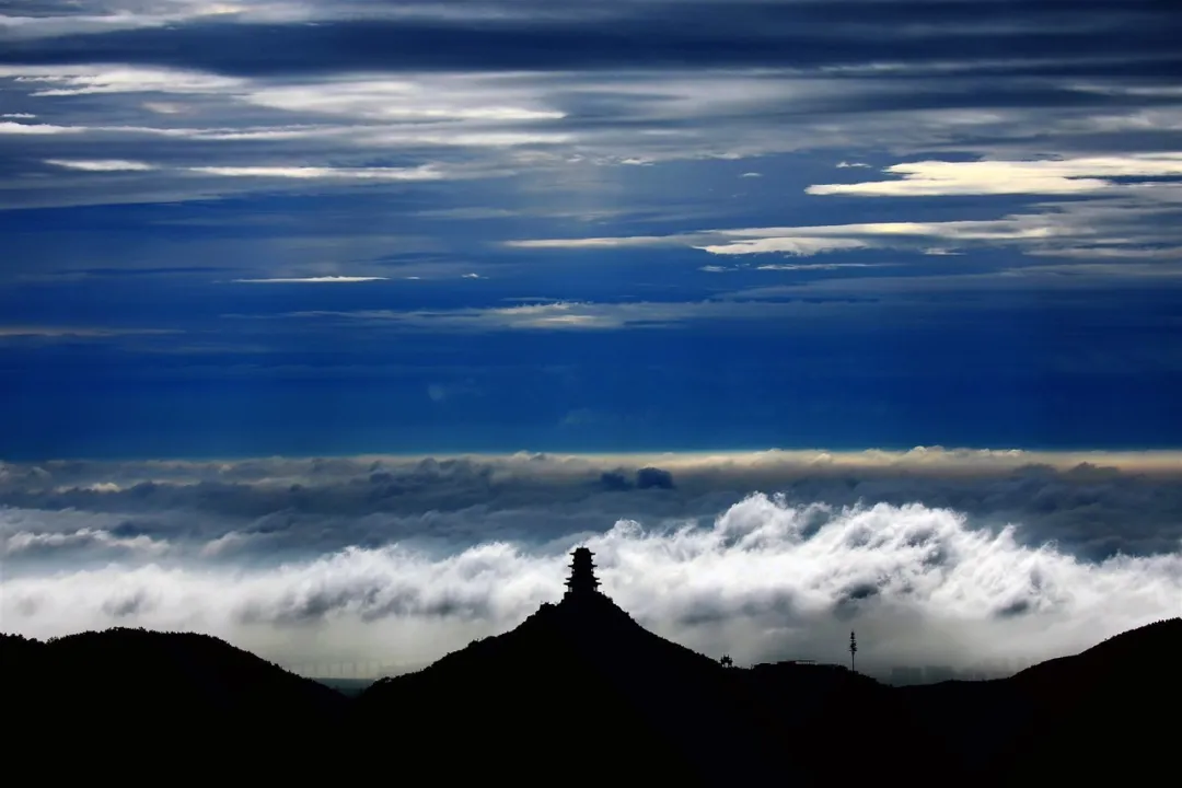 Find the quietness of ancient temples, and enjoy the beautiful scenery of early autumn at Tanzhe Temple and Jietai Temple!