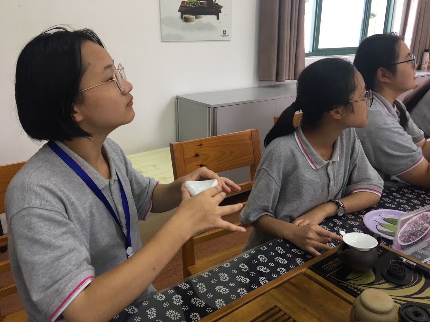 求“学思践悟”人生体验 做“知行合一”汤中学子