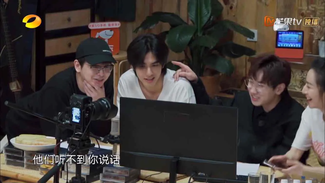 人气偶像来到《向往的生活》之后，居然全都能