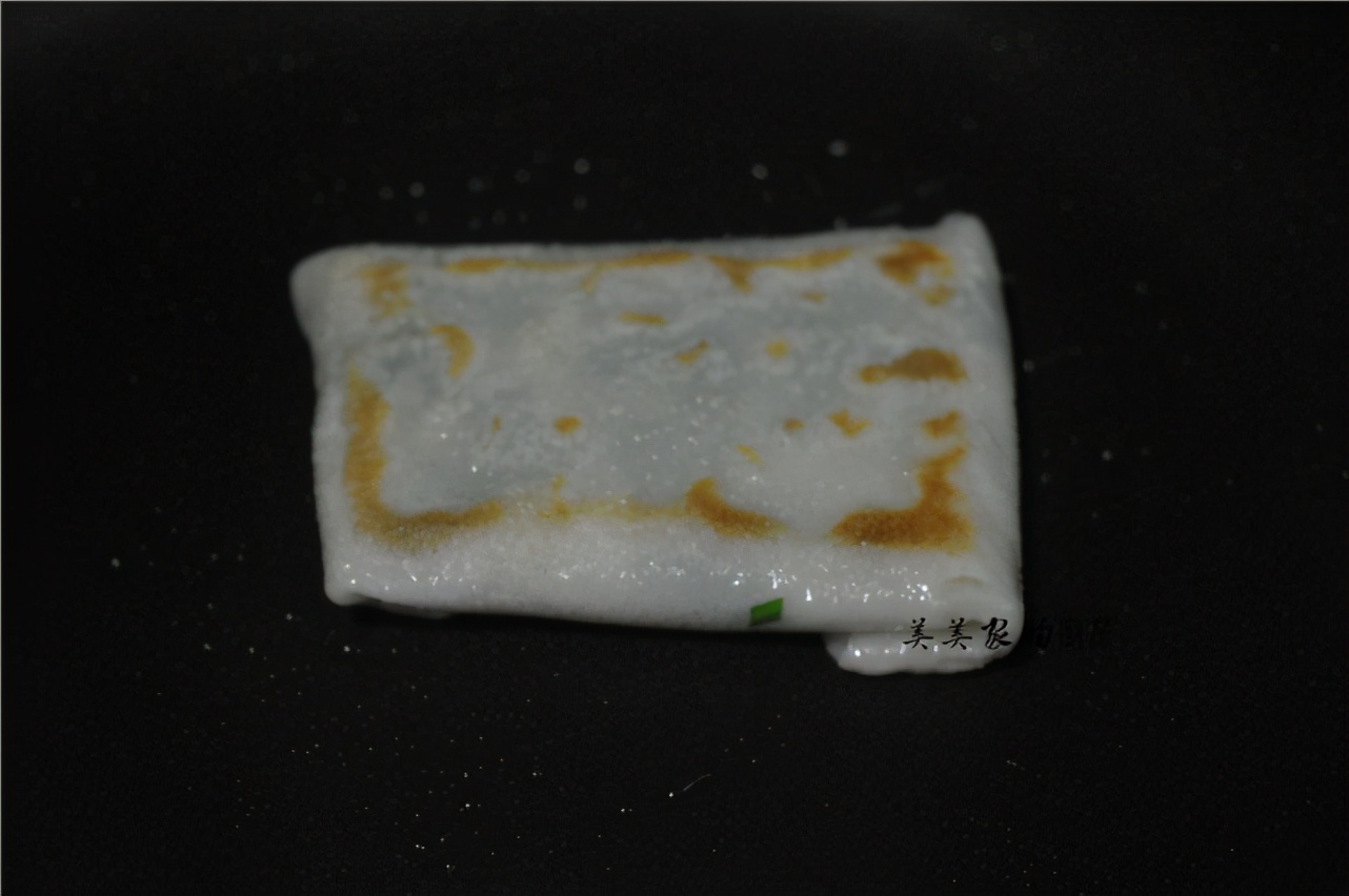 夏天最佳早餐，营养细腻好消化，面糊入锅煎一煎，简单又方便