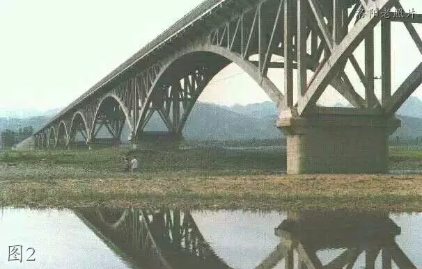 洛阳嵩县老照片：前河大桥，嵩县一桥，汽车站，百货大楼，丝绸厂