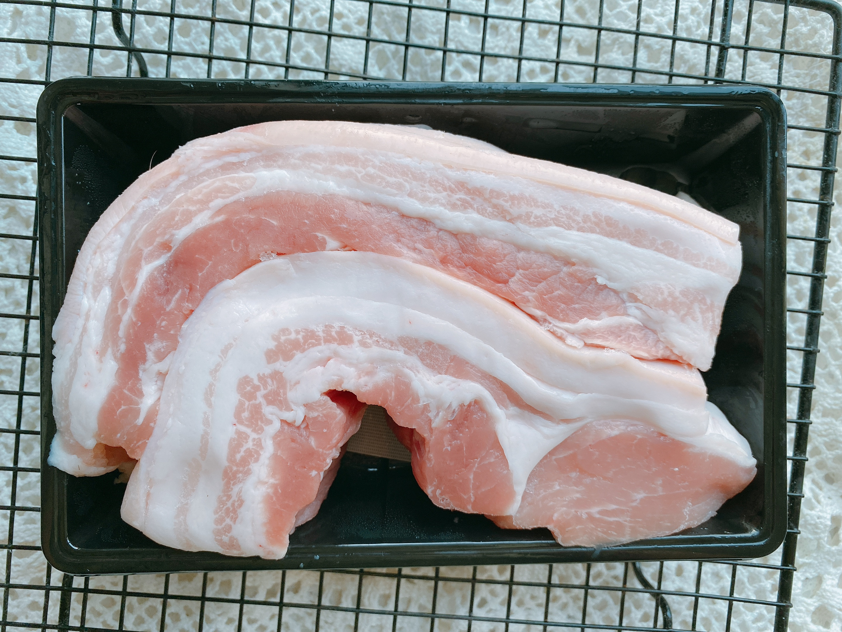 烤肉最简单的做法，2步搞定，鲜香入味，外焦里嫩，15元吃到撑