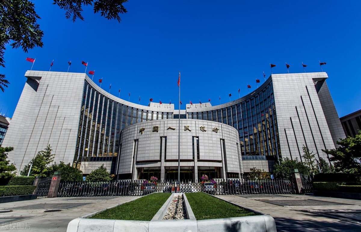 那些手握两套以上住房的家庭，未来可能面临“