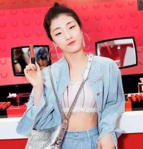 女团成员流量排名公布：硬糖少女零上榜，THE