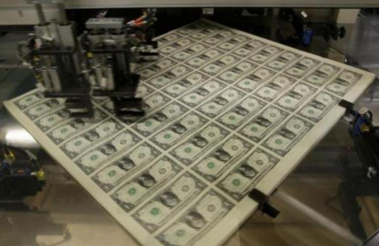 再次抛售3万亿美债，最大下家出现，这次并不是