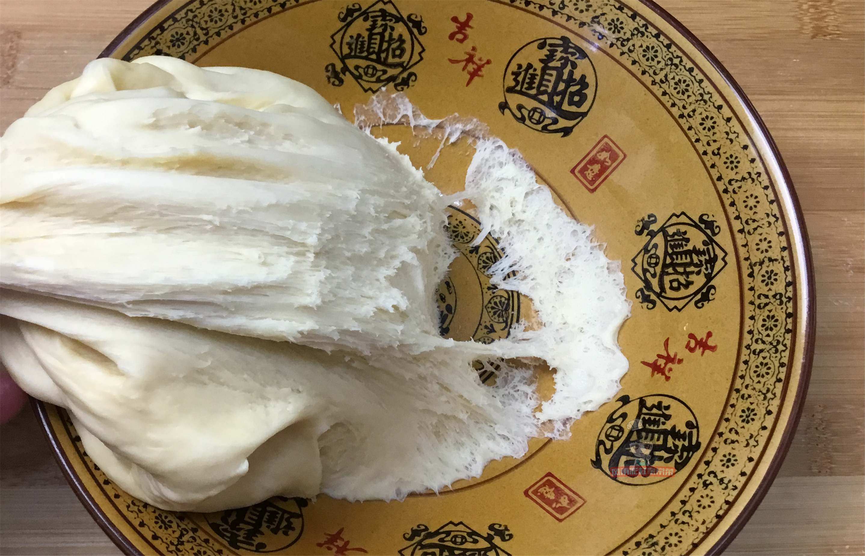 一碗麵粉，一包牛奶，掌握2個小技巧，在家也能做椰蓉小麵包