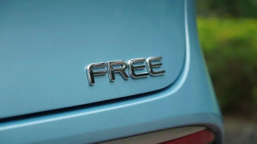 比ES8续航里程长、比理想ONE动力强，岚图FREE很强势