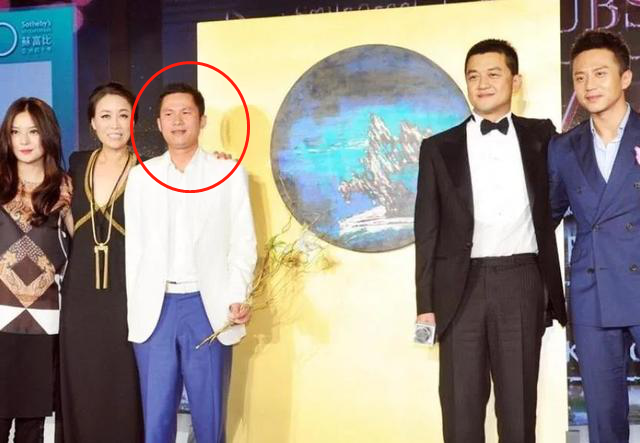 负债四千万又如何？李亚鹏的豪华人脉圈，连杨
