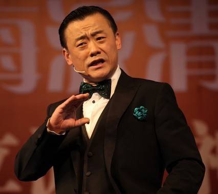 被迫退圈的明星，膨胀的欲望亲手毁了自己的前程是有多疯狂？