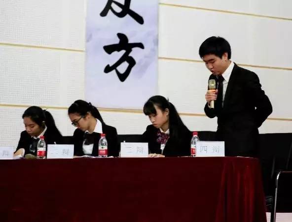 比芯片卡脖子更可怕,美顶尖芯片专家多是华人?国内高校出手了