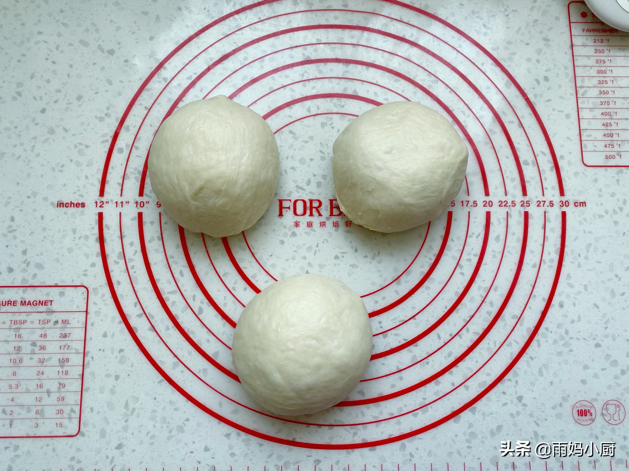 最實用的吐司配方，食材裡只放3樣，鬆軟拉絲又美味，放涼也不硬