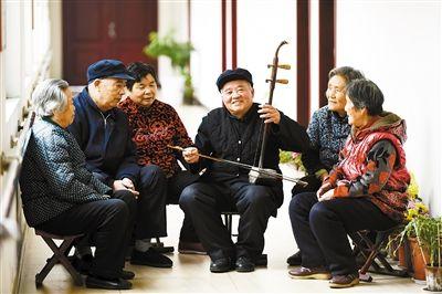 小兒難養？實行計劃生育時罰款也要生，為何鼓勵二孩後卻沒人生？