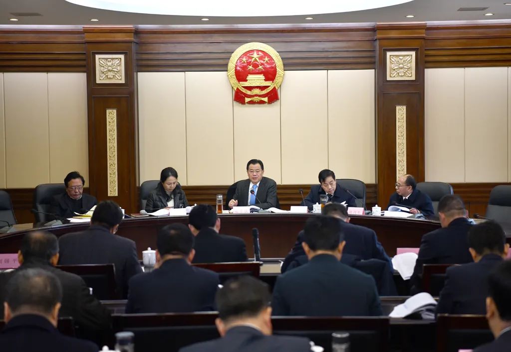 市五届人大常委会第74次主任会议举行