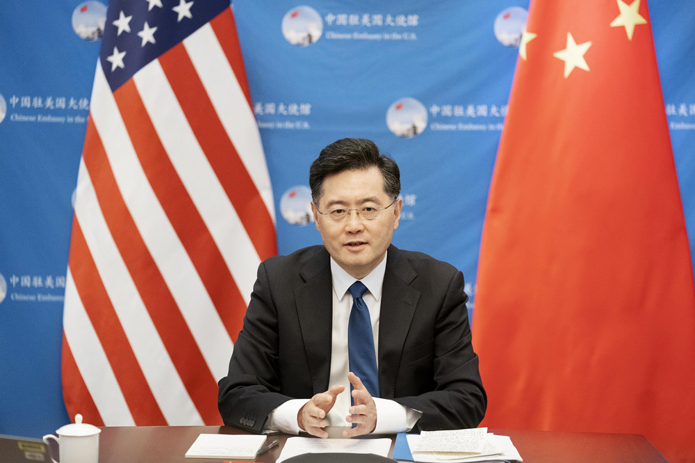 中美是否必有一战？秦刚大使一锤定音，98岁的基辛格见面露面