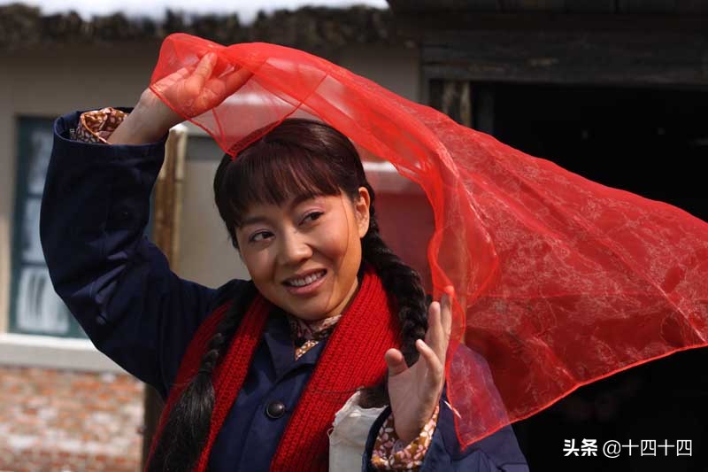 《武林外传》过去15年，6位主演境况悬殊，有人至今没走出角色