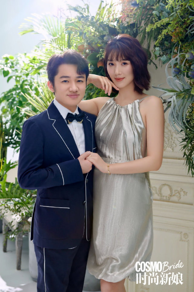 王祖藍攜孕妻拍恩愛大片，李亞男臨近產期肚大如籮，四肢纖細如初