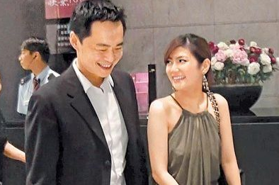 张承中为何娶了毁容的Selina后,又狠心离婚?婚礼的