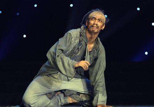 重读《孔乙己》：年少不懂孔乙己，读懂已是书